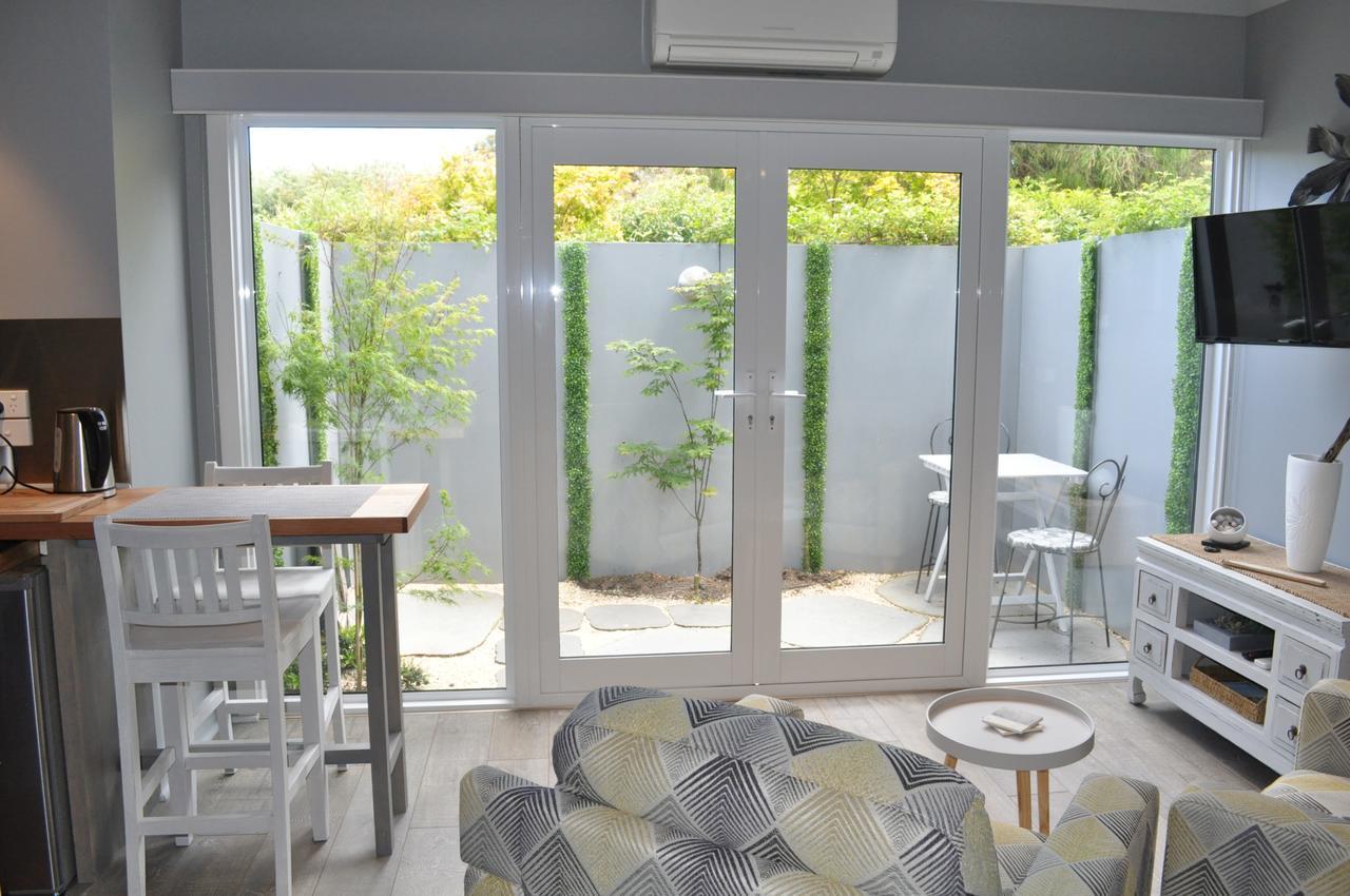 Sailaway Beach House Melbourne Exterior photo